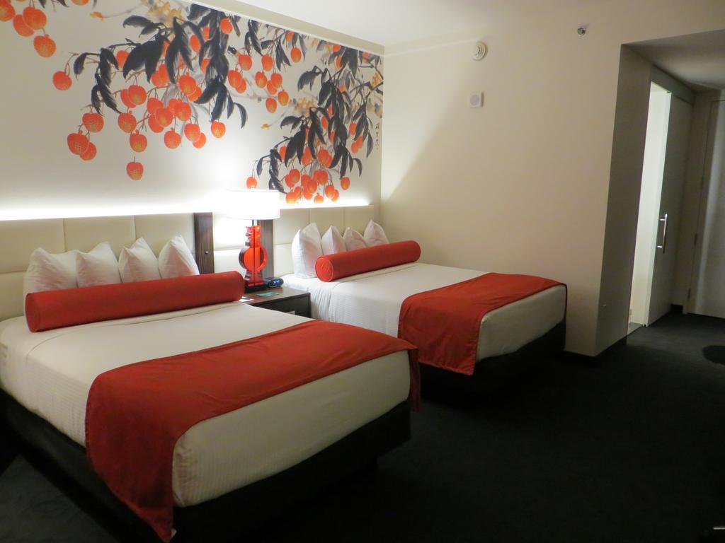 Lucky Dragon Hotel 拉斯维加斯 外观 照片